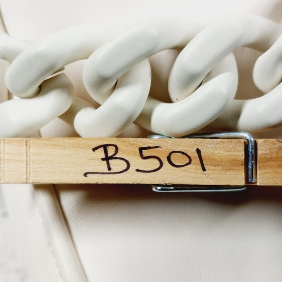 New Open Edit Women White Round Toe Chain Chunky Mid Platform Heels Shoes B501 - Picture 16 of 16